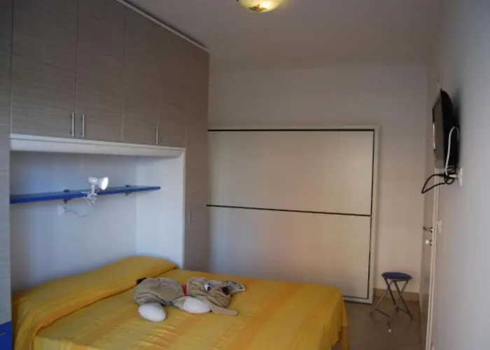 Comfortable With Pool Apartman Bibione